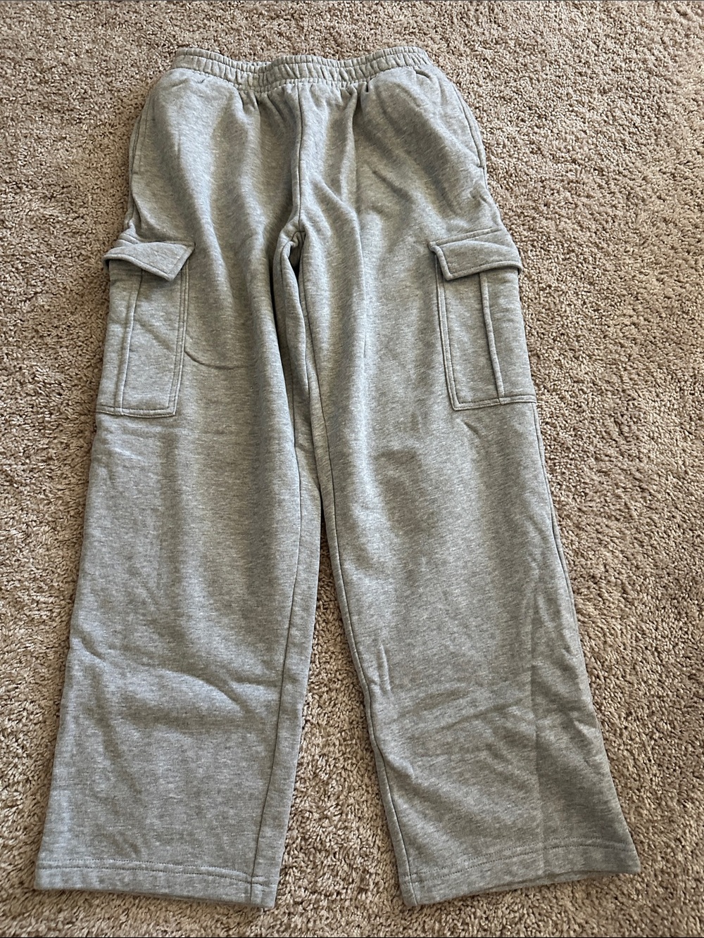 Fashion Nova womens Light Gray Cargo sweats XS